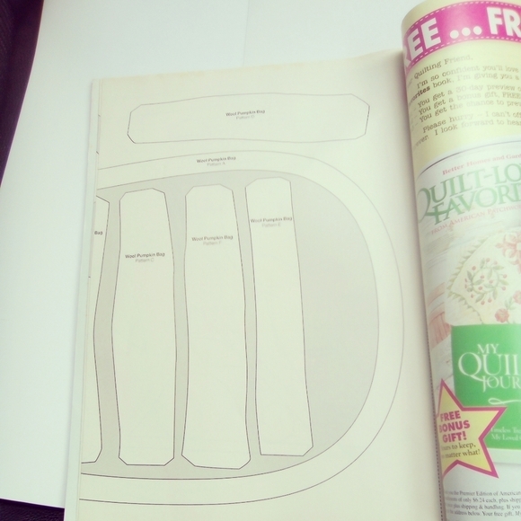 Vintage American Patchwork & Quilting Magazine October 2006 - Picture 6 of 6